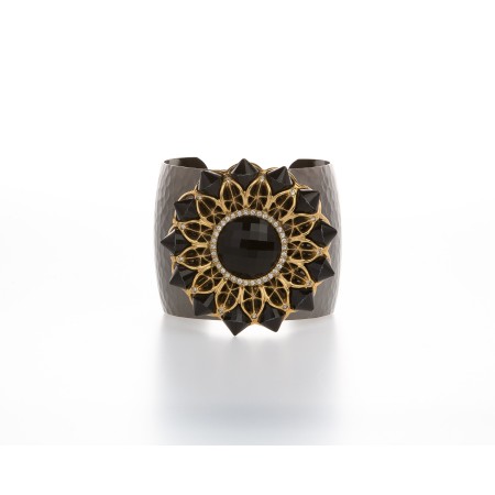 Vintage Black and Gold Flower Cuff Bracelet
